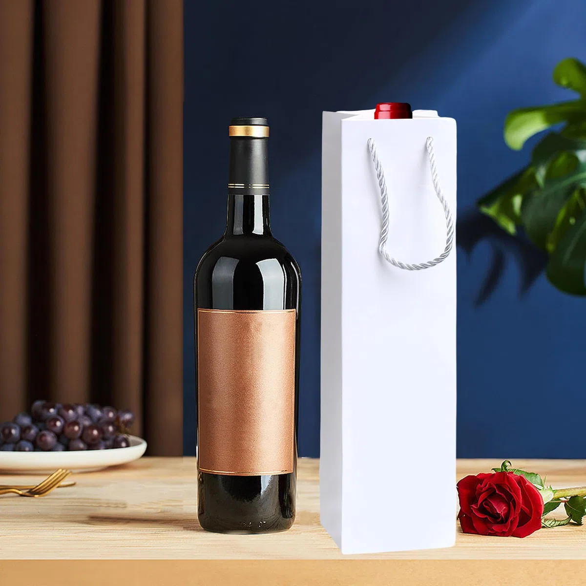 Sacchetti regalo per vino, confezione da 20 sacchetti di carta per vino, ideali per feste di compleanno, Natale, matrimoni, banchetti, con manici, per bottiglie di vino, colore bianco.