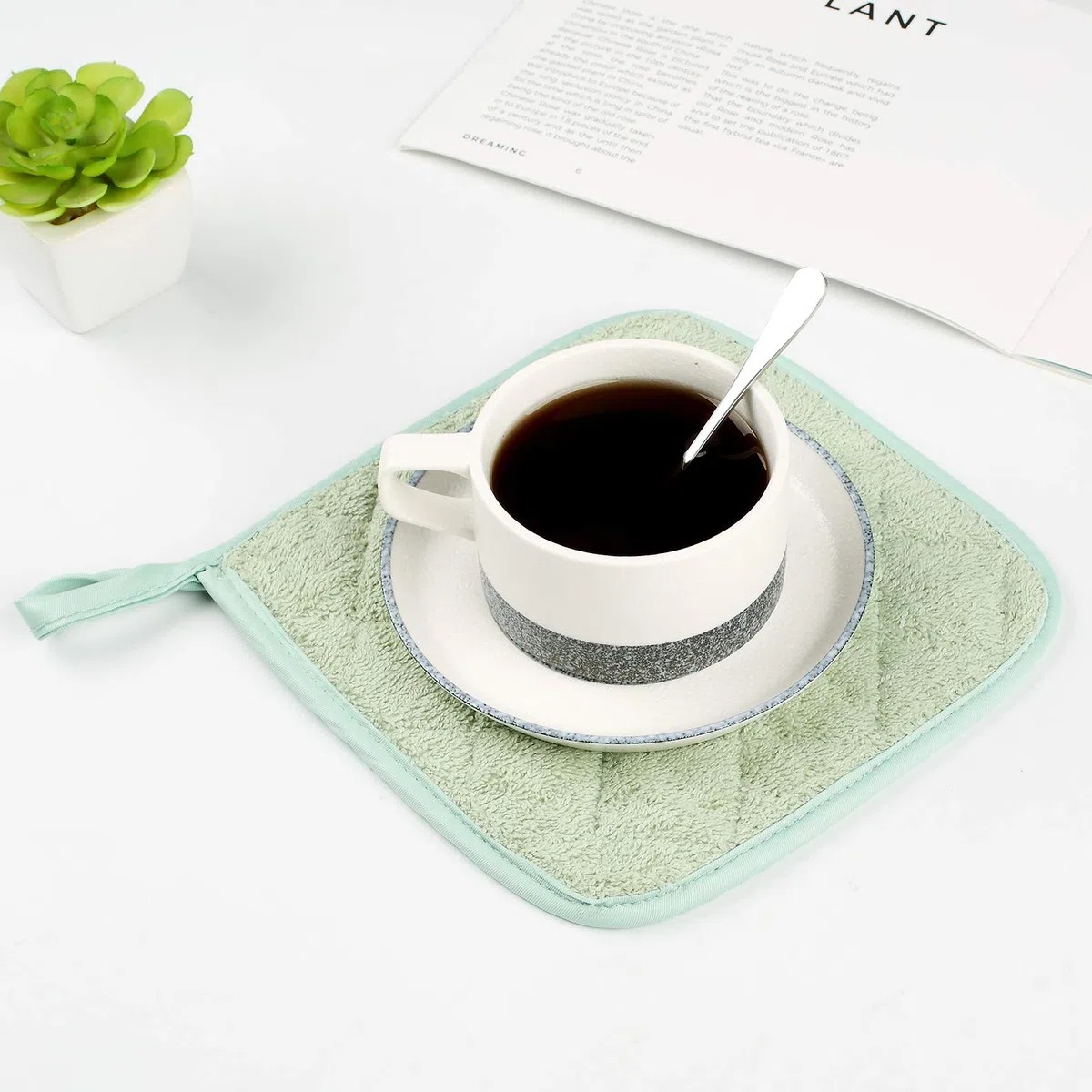 Set di 5 presine da cucina completamente in cotone e in tessuto di spugna termoresistente, ideali per uso quotidiano in cucina e con fornelli e forno Menta Verde