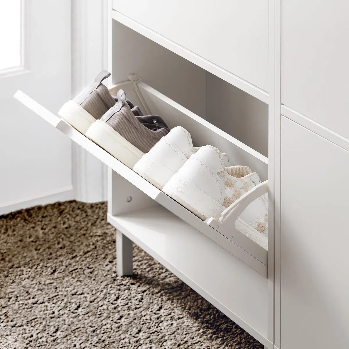 SoBuy Scarpiera Salvaspazio Slim da Ingresso Mobile Portascarpe con 2 Ante a Ribalta Regolabili in Legno Armadio Scarpiera Alta e Stretta per Corridoio, 50x19x90 cm，Bianco, FSR151-W