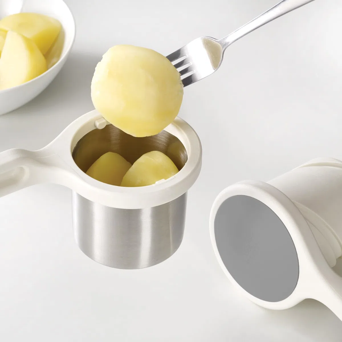 Joseph Joseph Helix Schiacciapatate, per Ridurre in Purea e Schiacciare le Verdure, Acciaio Inox, Bianco/Grigio