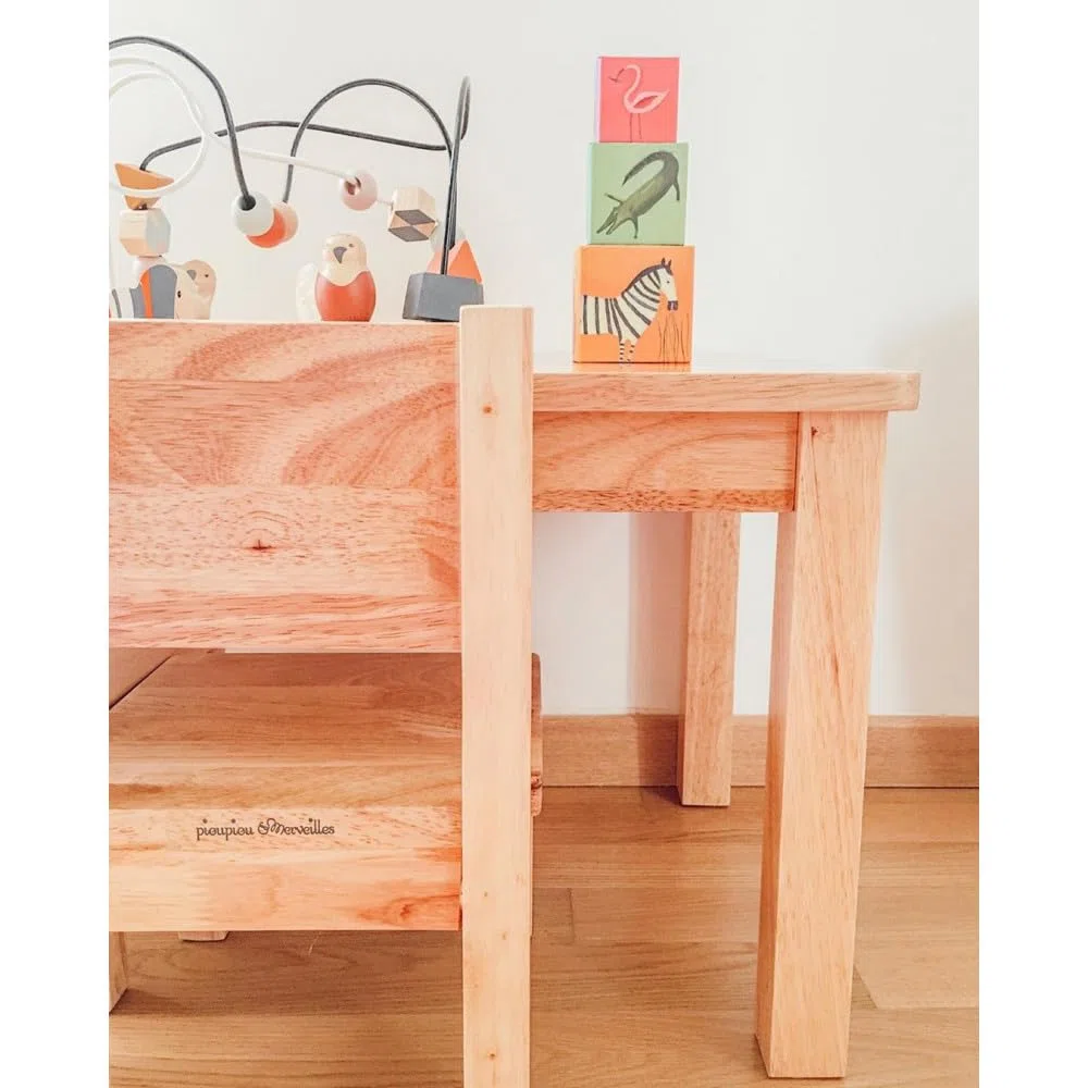 Pioupiou et Merveilles - Il mio primo tavolo - Colore legno naturale - da 1 a 4 anni - Legno massello - Resistenza - Durata - Estetica - Si abbina con sedie dello stesso colore - 16359