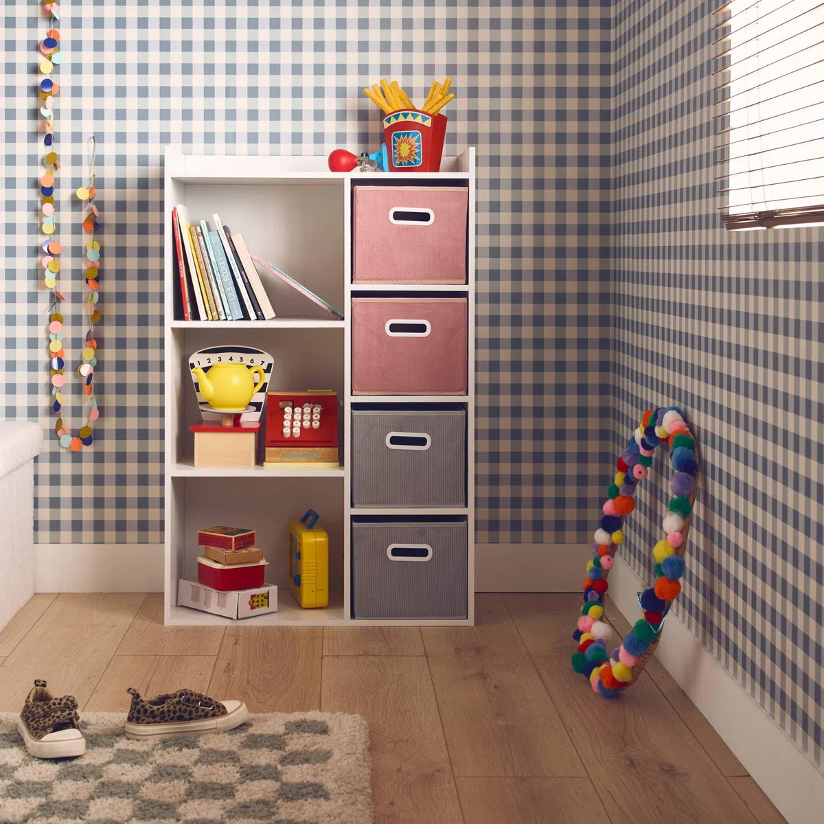 Contenitore per bambini con 4 cestini in velluto, Camille, Rosa, 129.5x62x96 cm