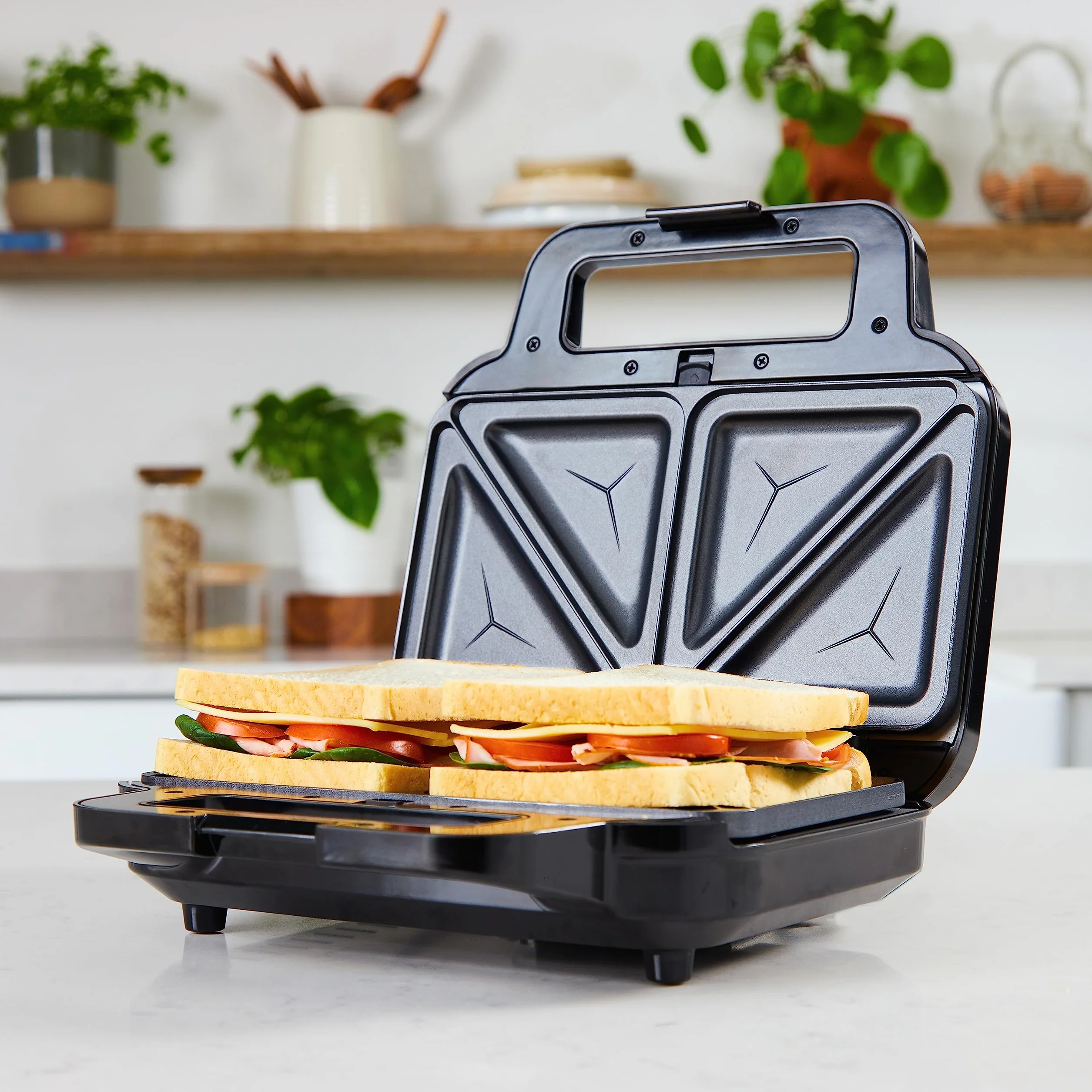 Breville 3 in 1 Ultimate Snack Maker Tostapane per toast molto farciti, Waffle Maker e piastra per panini, Piastre antiaderenti rimovibili, Nero e acciaio inossidabile VST098X, Spina UE