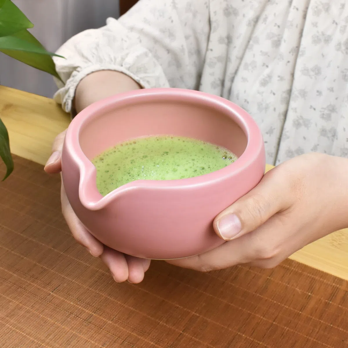 Artcome Kit completo per cerimonia del tè Matcha, ciotola, frusta, supporto per frusta, paletta da tè, per Usucha, Koicha, Matcha Latte (rosa)