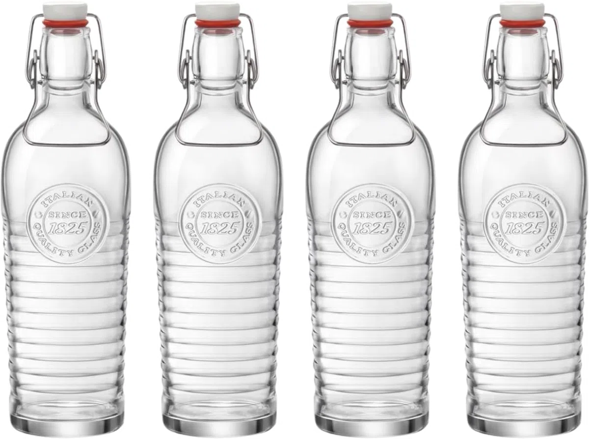 Bormioli Set di 4 bottiglie di vetro Officina 1825 – Con rilievo e scanalature – Qualità italiana – Ideale per conserve, bevande, fermentazione, decorazione, Trasparente