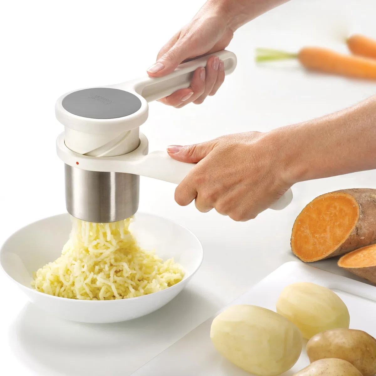 Joseph Joseph Helix Schiacciapatate, per Ridurre in Purea e Schiacciare le Verdure, Acciaio Inox, Bianco/Grigio