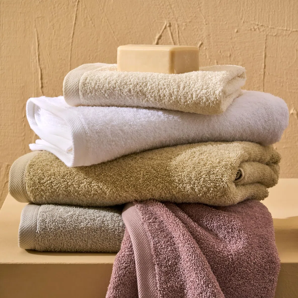NELLA BIAGINI Telo Doccia Grande, Telo Bagno, 150x100 cm, 100% Spugna di Cotone, 420 gr/mq, per Sauna e SPA, Morbido, Assorbente, Resistente, Tinta Unita. Modello: Minerva