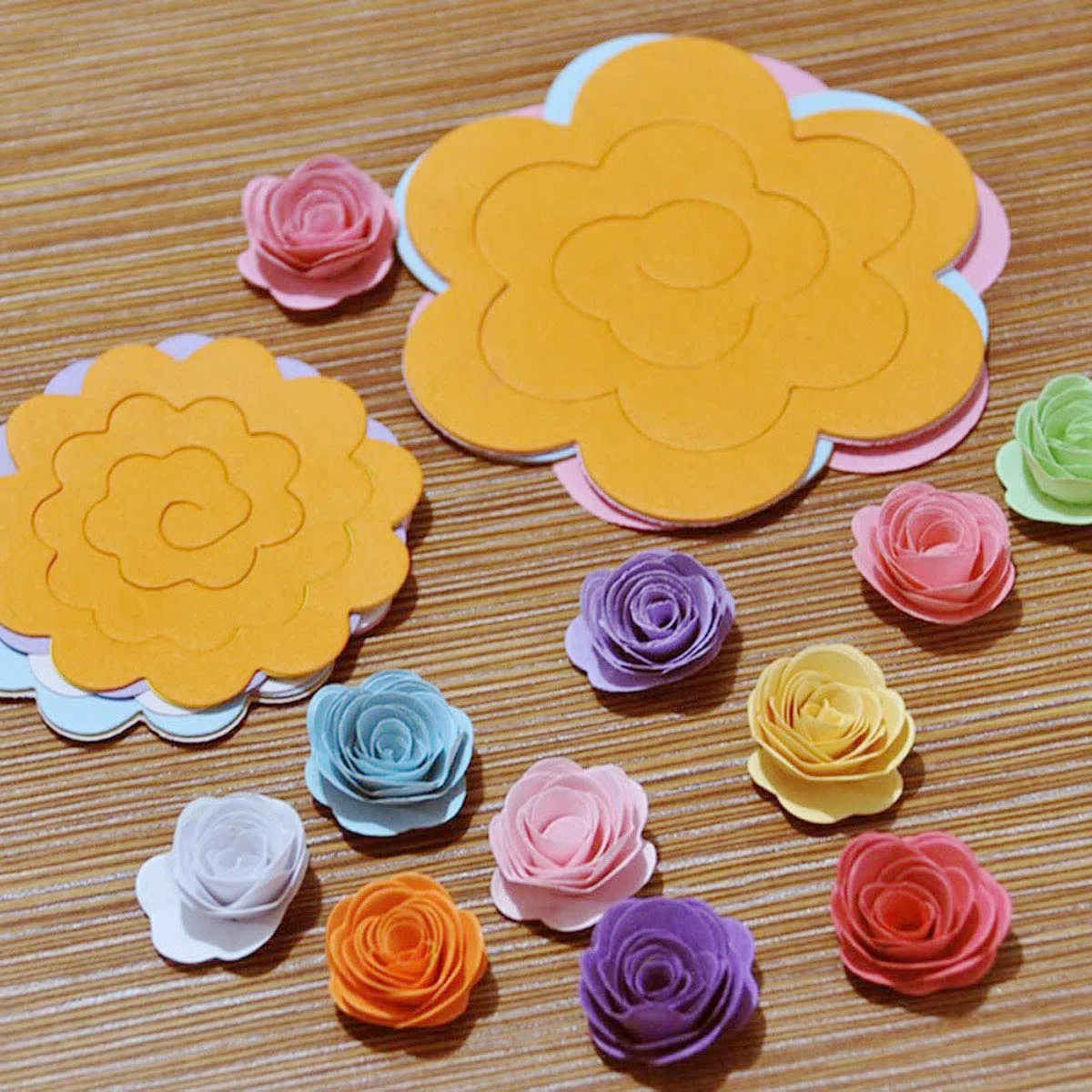 Woohome 143 Pz Carta Quilling Kit Quilling Carta Fiore 12 Stile Fiori di Carta Paper Quilling Craft Kit Quilling Strisce di Carta per Creazioni Artigianali, Scrapbooking