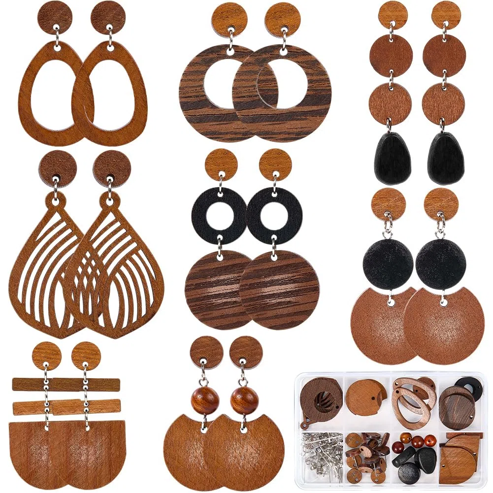 SUNNYCLUE 8 Paio di Orecchini in Legno per Donna Orecchini Pendenti Boho per Donna alla Moda 2025 Orecchini Geometrici Vintage Marroni A Forma di Goccia in Legno Set di Gioielli per Natale Adult