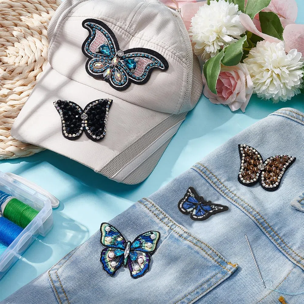 AHANDMAKER 5 Pezzi Toppe Applique con Perline e Strass a Forma di Farfalla, 5 Stili di Toppe con Perline e Strass da Cucire, Toppe Applique Decorative per Fai da Te, Artigianato, Feste, Vestiti, Jeans