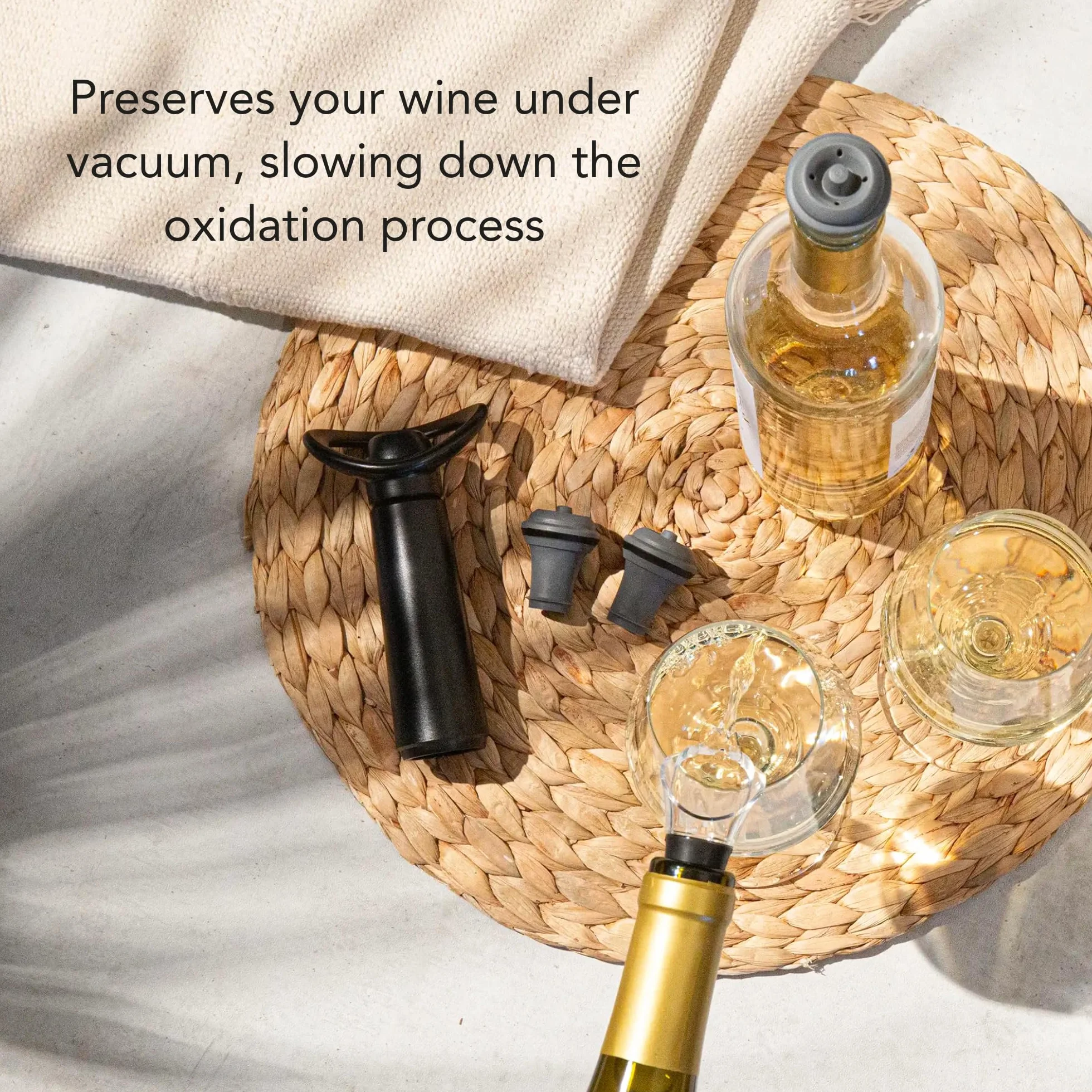 Vacu Vin Concerto per vino con 2 tappi per sottovuoto, pompa di conservazione del vino di alta qualità, chiusura ermetica, mantiene il vino fresco più a lungo, indicatore di clic, pompa manuale, set