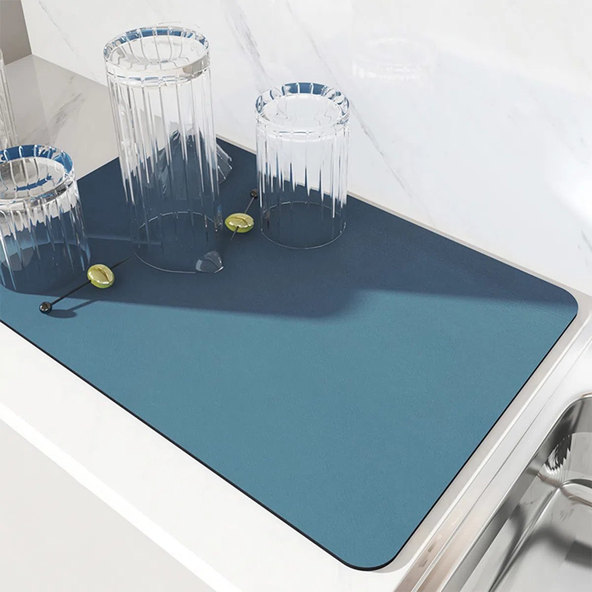 Tappetino Scolapiatti, Super Assorbente Tappetini Lavello Cucina, Scolapiatti da Lavello Asciugatura Rapida, Sgocciolatoio per Lavello Antiscivolo per Bancone Cucina 40 x 50cm (Blu)