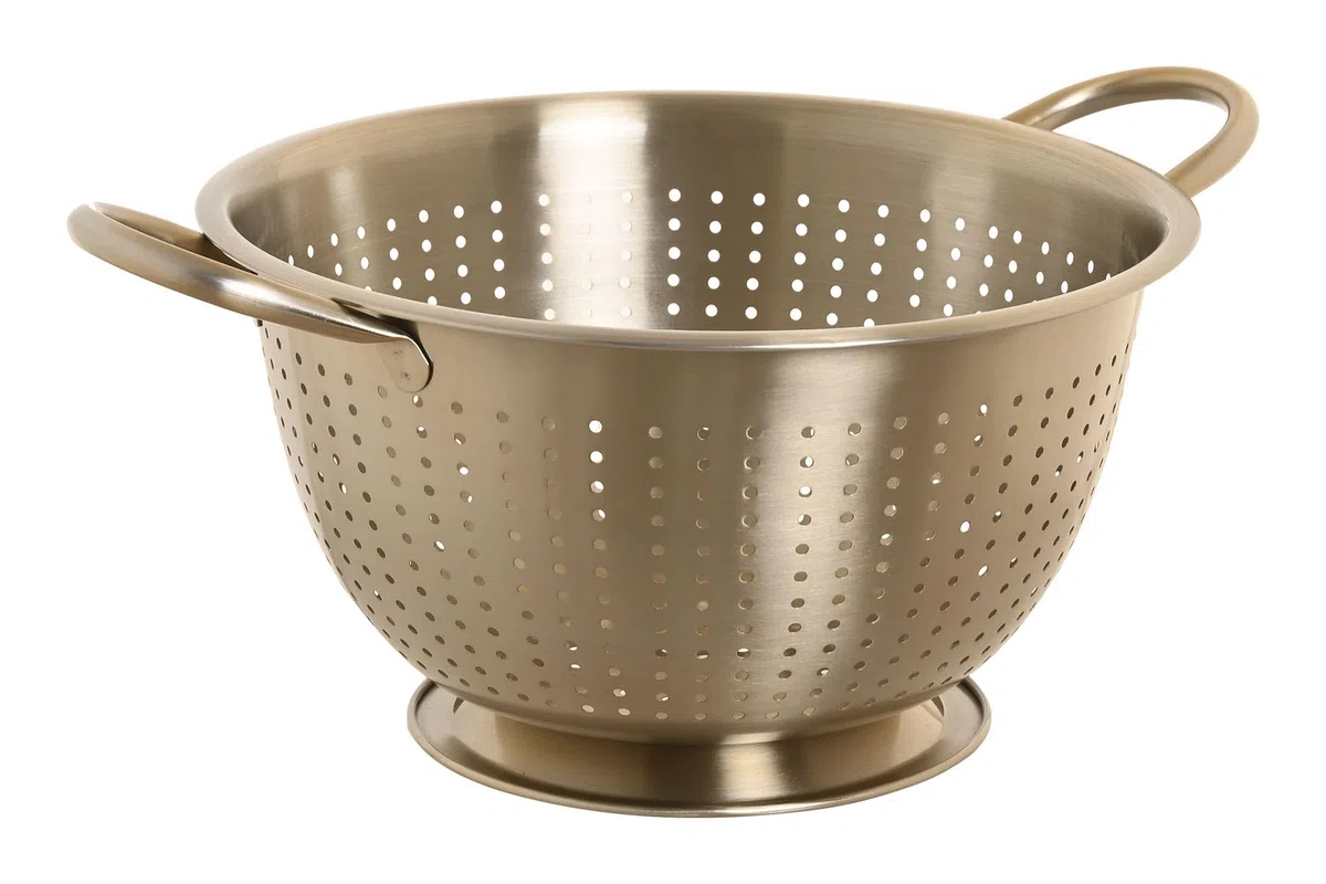 MGE - Colino da Cucina in Acciaio Inox Dorato con Manici e Base - Scolapasta per Pasta, Riso e Verdure - Colino Professionale per Cucina - Versatile Per Quinoa, Cereali, Riso, Verdura E Pasta - 24 cm