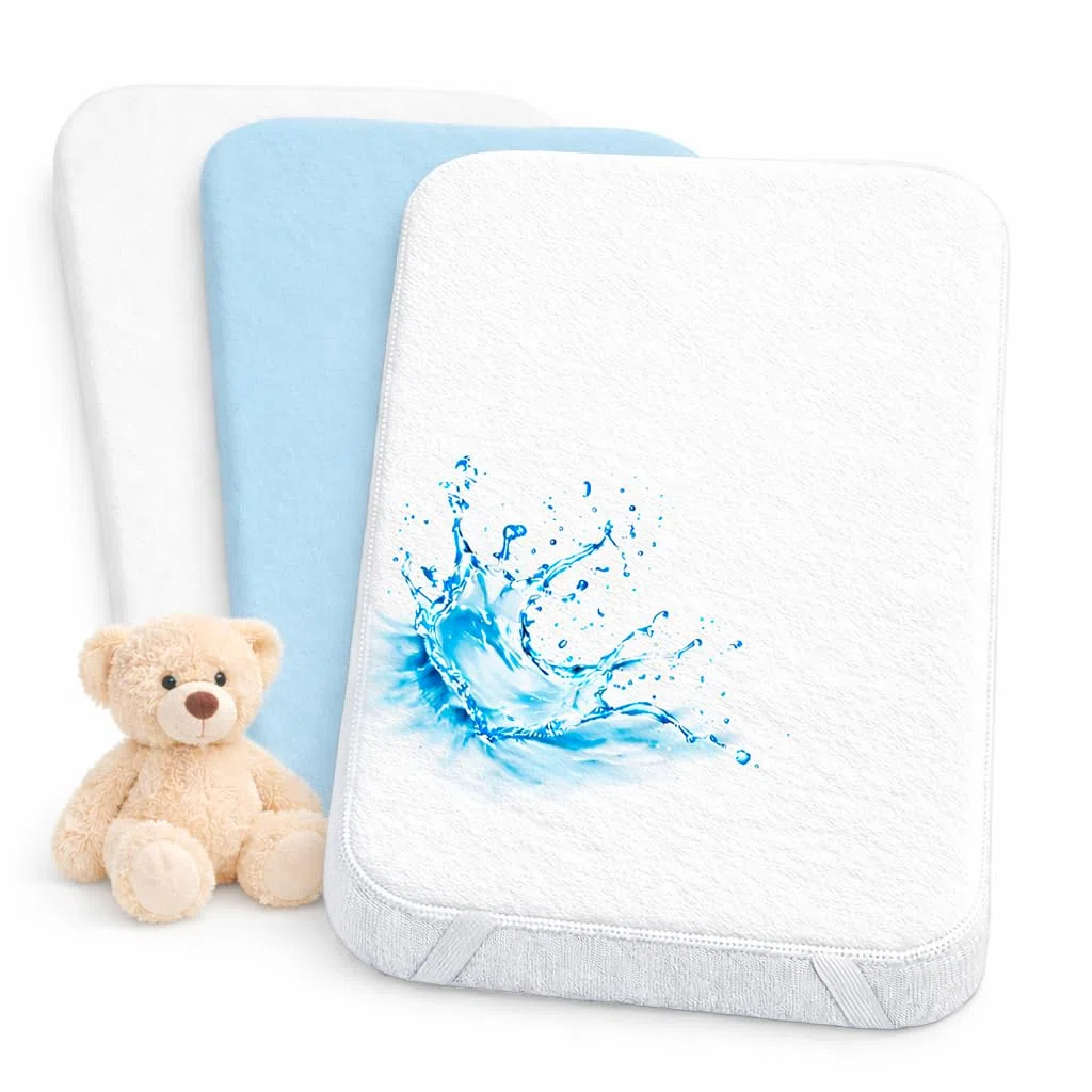 2 Lenzuola 80 x 160 cm con Angoli 100% Cotone + 1 Coprimaterasso Impermeabile - Biancheria per Lettino - Oeko-Tex- Compatibile con Letto Montessori (Bianco/Azzurro, 80 x 160 cm)