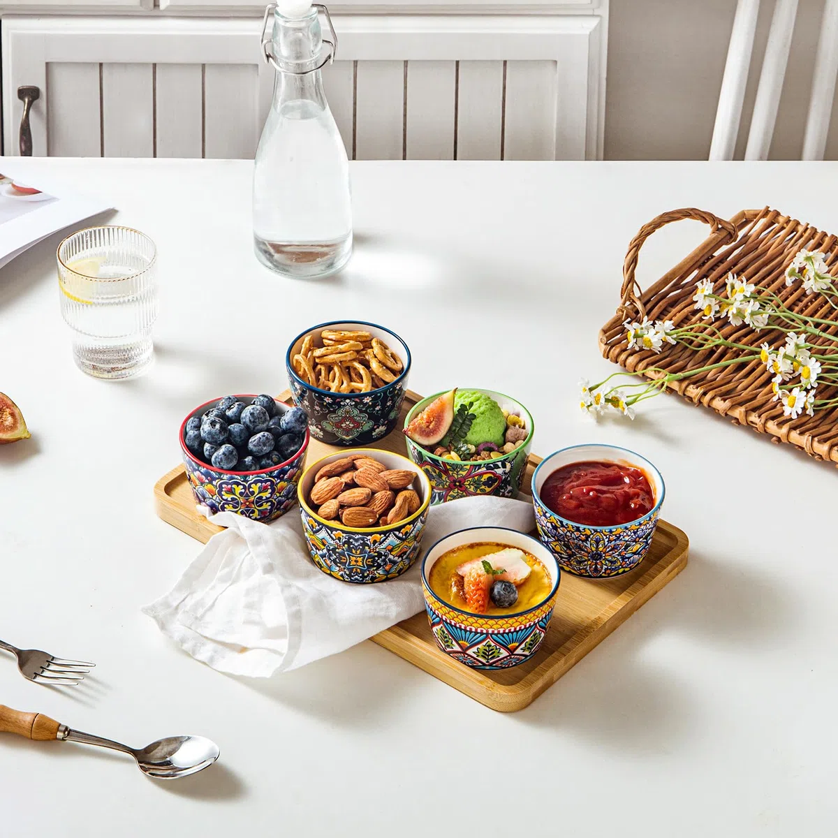 HENXFEN LEAD Coppette per crème brûlée da 120 ml, set di 6 stampini per soufflé in porcellana, mini pirofile colorate per deliziosi stufati, ragù e budini - stile bohémien.