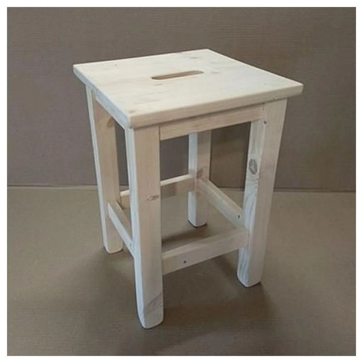 Sgabello Alto in Legno di Pino, Seduta, Panchetto, Sedia senza schienale da Bar, Cucina, Ufficio, Tavolino d'Appoggio, Stile Rustico e Solido, Pino Essiccato per Arredare Casa cm30x30xh45