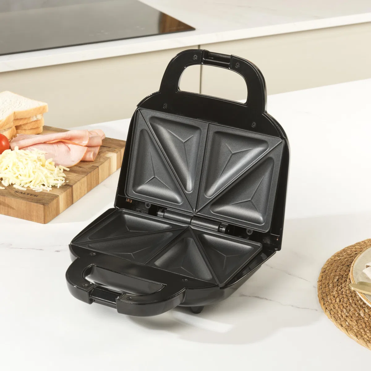 Salter Tostiera elettrica a 2 panini – Tostapane a forma di borsa con piastre antiaderenti profonde, controllo automatico della temperatura, manico a tocco freddo, 750 W
