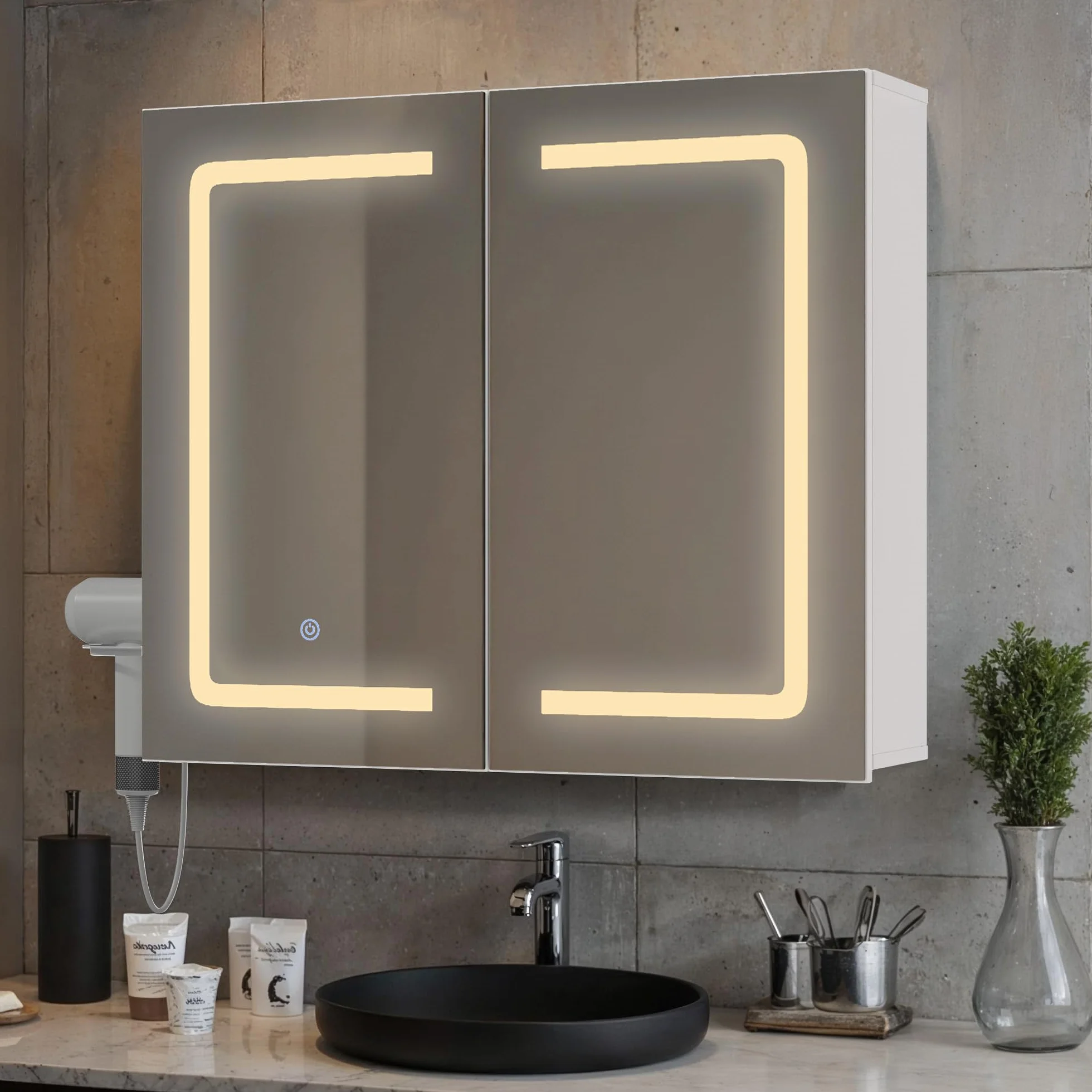 Armadio da bagno con specchio e illuminazione a LED, dimmerabile, con sensore di contatto,presa elettrica, ripiani regolabili,doppia porta in MDF di alta qualità,70X16X60CM,Bianco