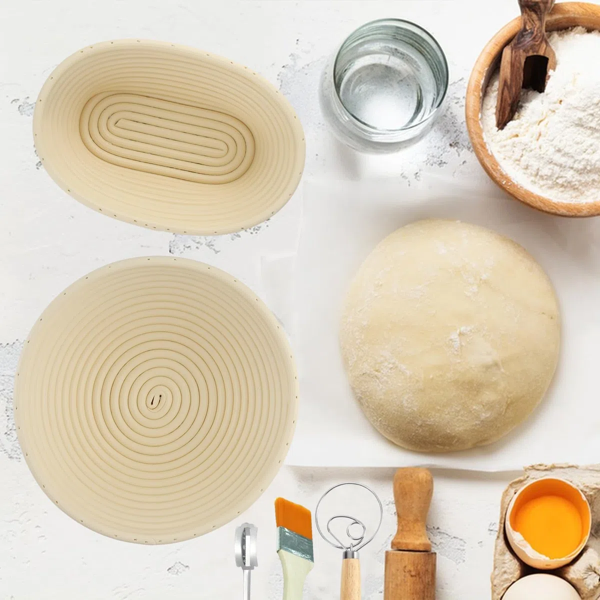 Cestino Lievitazione Pane 2 Pezzi Cestino Pane in Rattan Naturale Con Impastatrice Fodera di Lino Raschietto per Impasto di Pane Pizza e Pasticceria (Rotondo da 23 cm e Ovale da 21 cm)