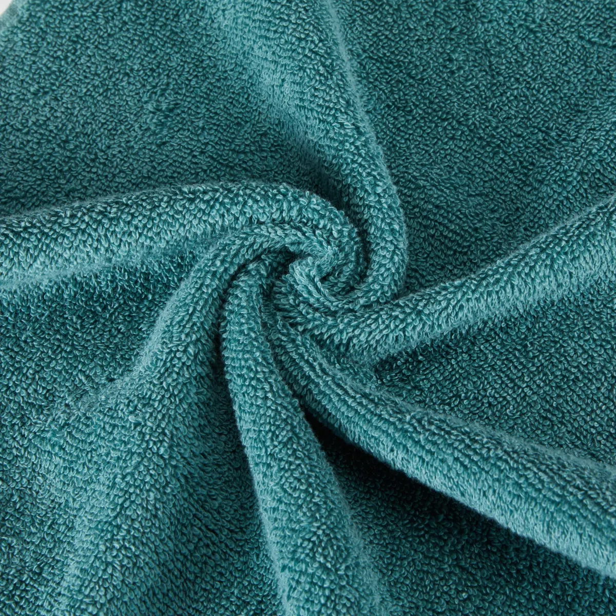 Amazon Basics Set Asciugamani Bagno Spugna 100% Cotone Biologico Telo Doccia 76x137 cm, Verde Acqua, Confezione 2 Pezzi