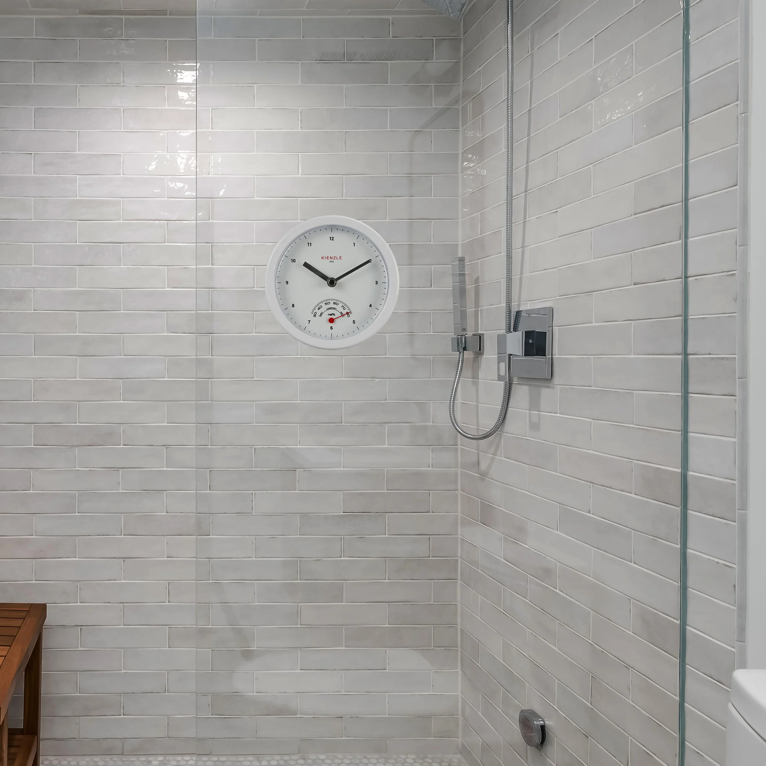 Kienzle Orologio da bagno con movimento al quarzo, igrometro, con ventose resistenti agli spruzzi