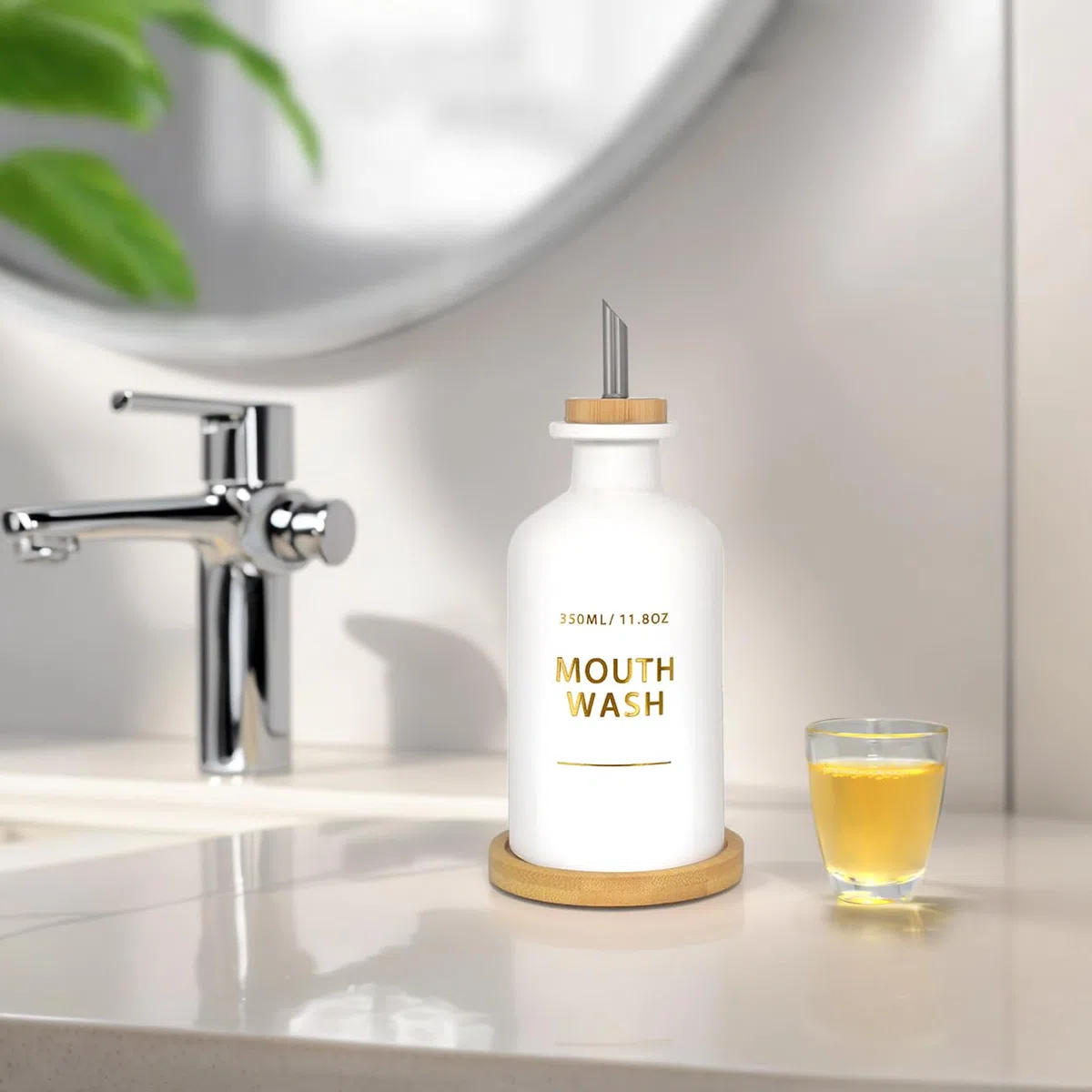 Dispenser per collutorio da bagno 334,5 g, bottiglia di collutorio in vetro con tazza e vassoio in bambù, scritta dorata stampata a caldo, accessorio da bancone in stile nordico, accessori da bagno