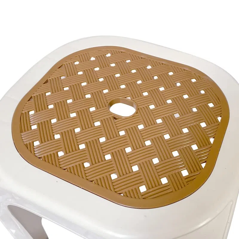 VIRSUS 2 Sgabelli da bagno in plastica 7348, misura 31x27x46 cm, sgabellino Multiuso per bambini e adulti per cucina, cameretta, Vari colori (bianco e marrone)