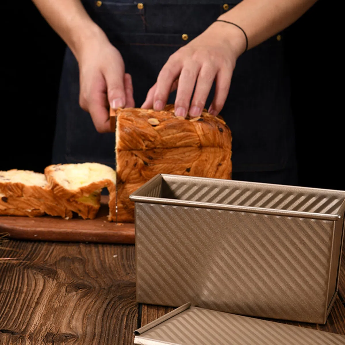 Stampo per Pane in Cassetta, Teglia Pane in Cassetta Rivestimento Antiaderente, Tre Porte di Scarico Sul Fondo, Teglia per Pane in Cassetta, Toast e Torte Stampo Rettangolare in Acciaio ai Carbonio