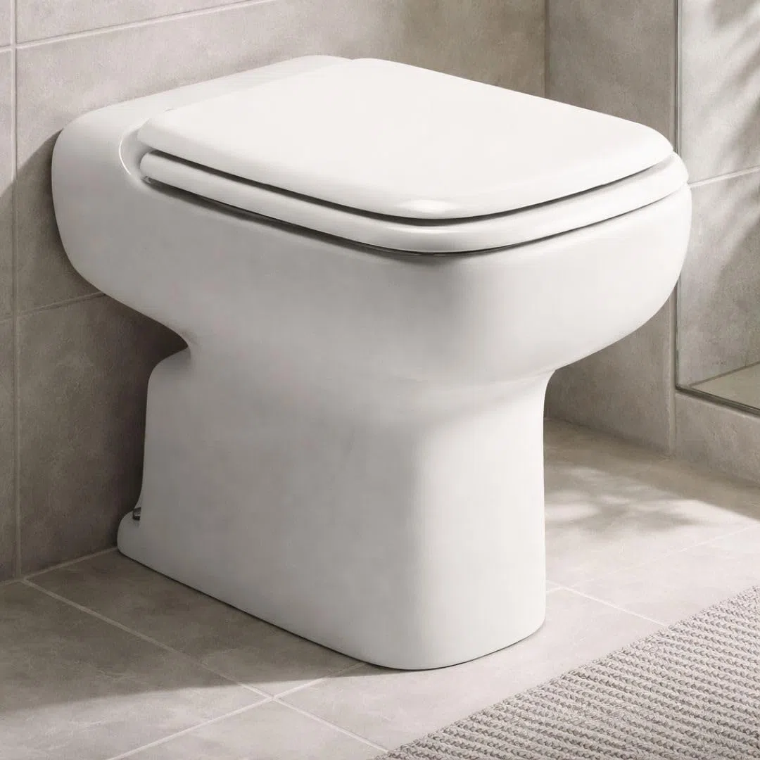 HYDRO HOME Copriwater Compatibile con Ideal standard CONCA, Tavoletta WC in legno verniciato, cerniere incluse, Sedile WC Resistente, Chiusura Classica, Montaggio rapido (BIANCO EUR)
