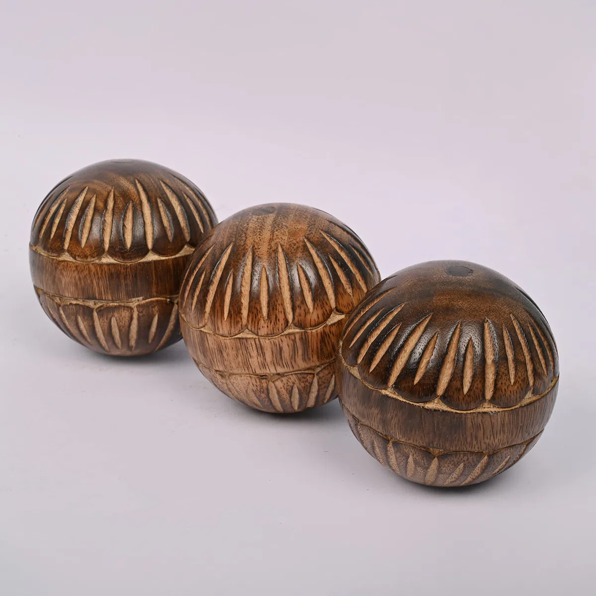 EDHAS Set di 3 palline decorative rotonde in legno di mango per centrotavola o uso individuale, ideali per l'uso in vassoi, ciotole o cestini