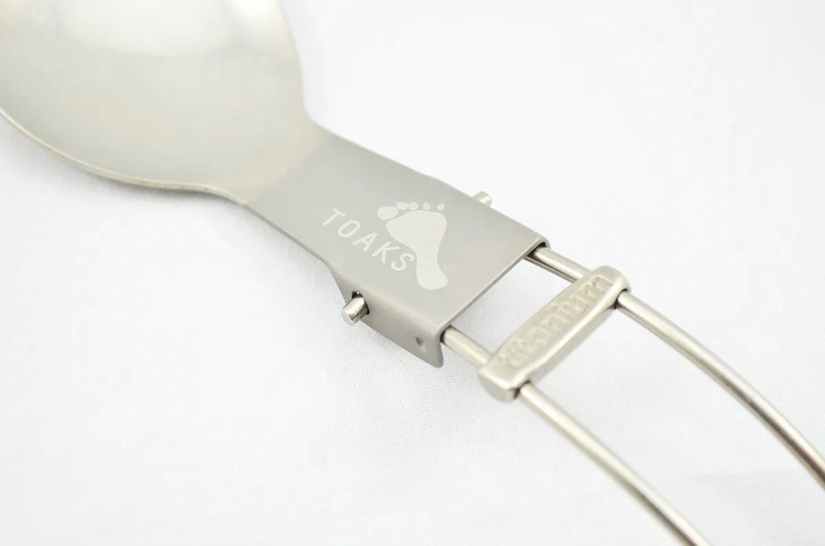 TOAKS Titanium Folding Spork by (SLV-06)