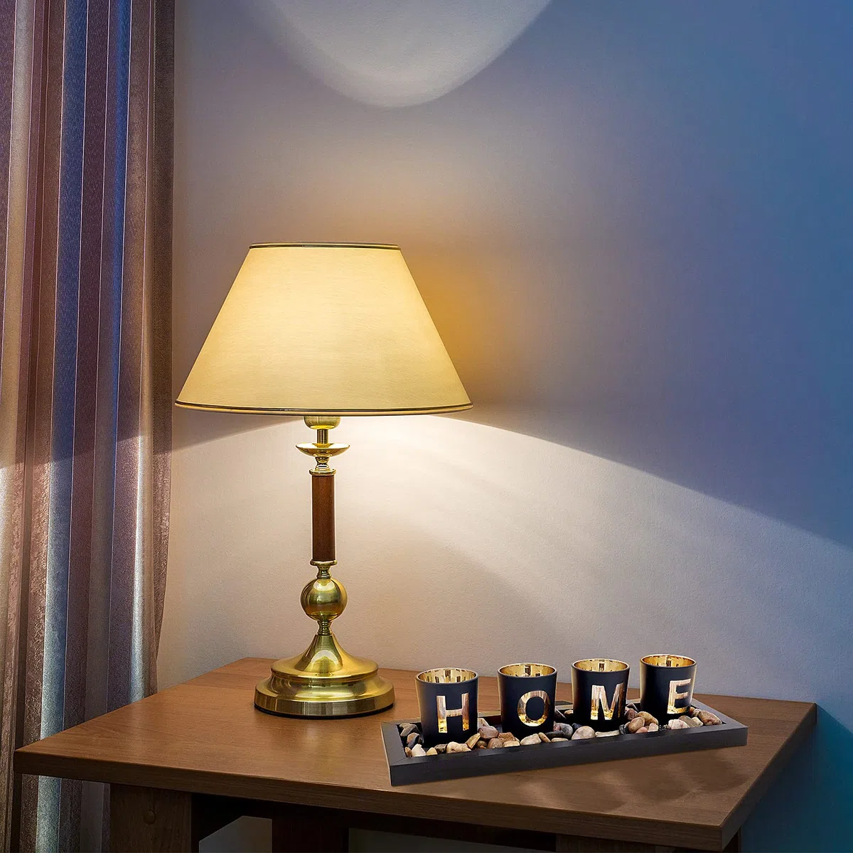 Set portacandele, include 4 bicchieri in vetro, pietre naturali e vassoio in legno per decorazioni da tavola per la casa (Home)