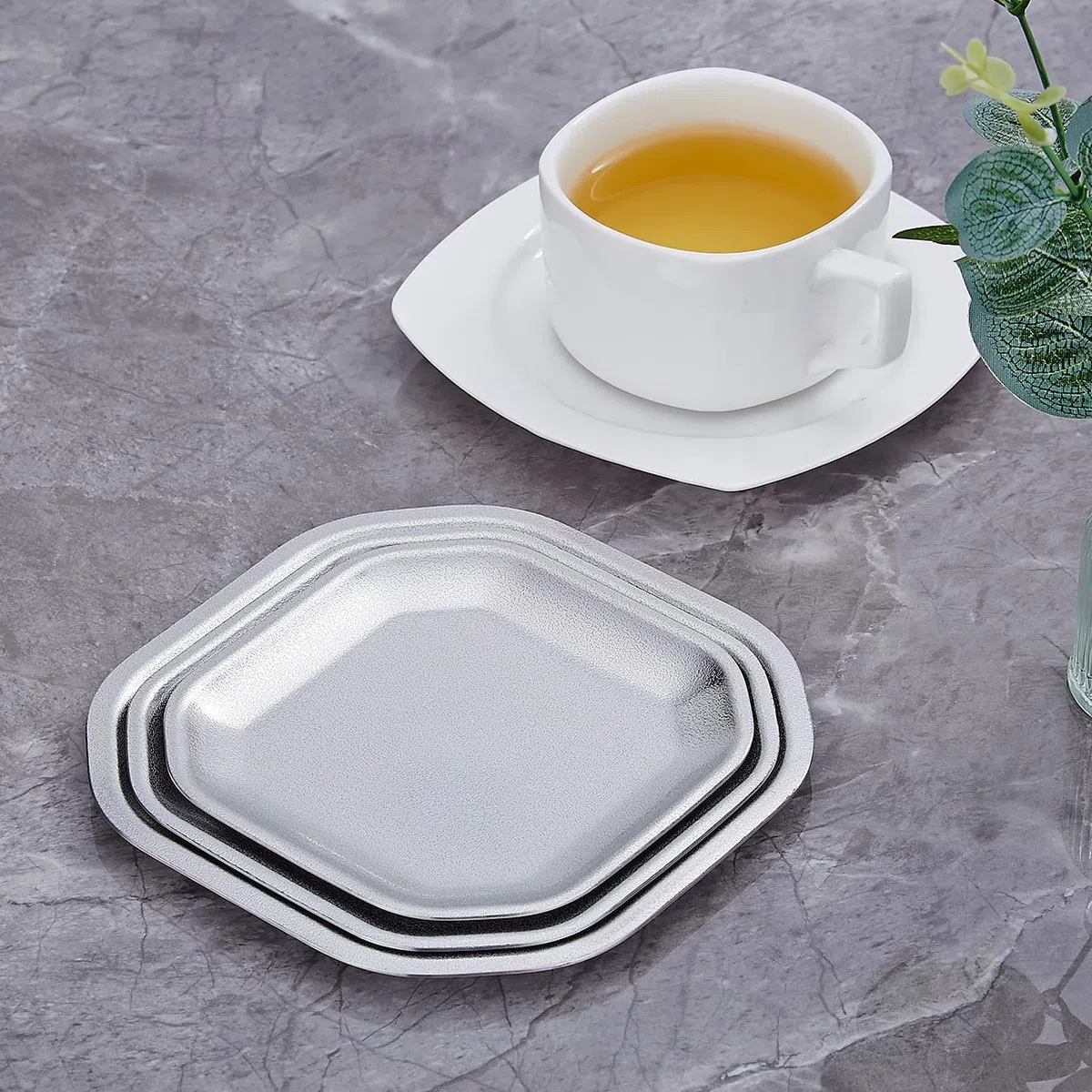SANQIAHOME 15x15 cm quadrati Piattini da antipasto, in acciaio inox Piccoli piatti,Set di 4, argento,Dessert Piatti per Sushi, Frutta forno/Lavabile in lavastoviglie