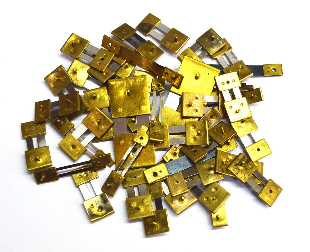 Harts 10 molle di sospensione a pendolo assortite in ottone bloccato