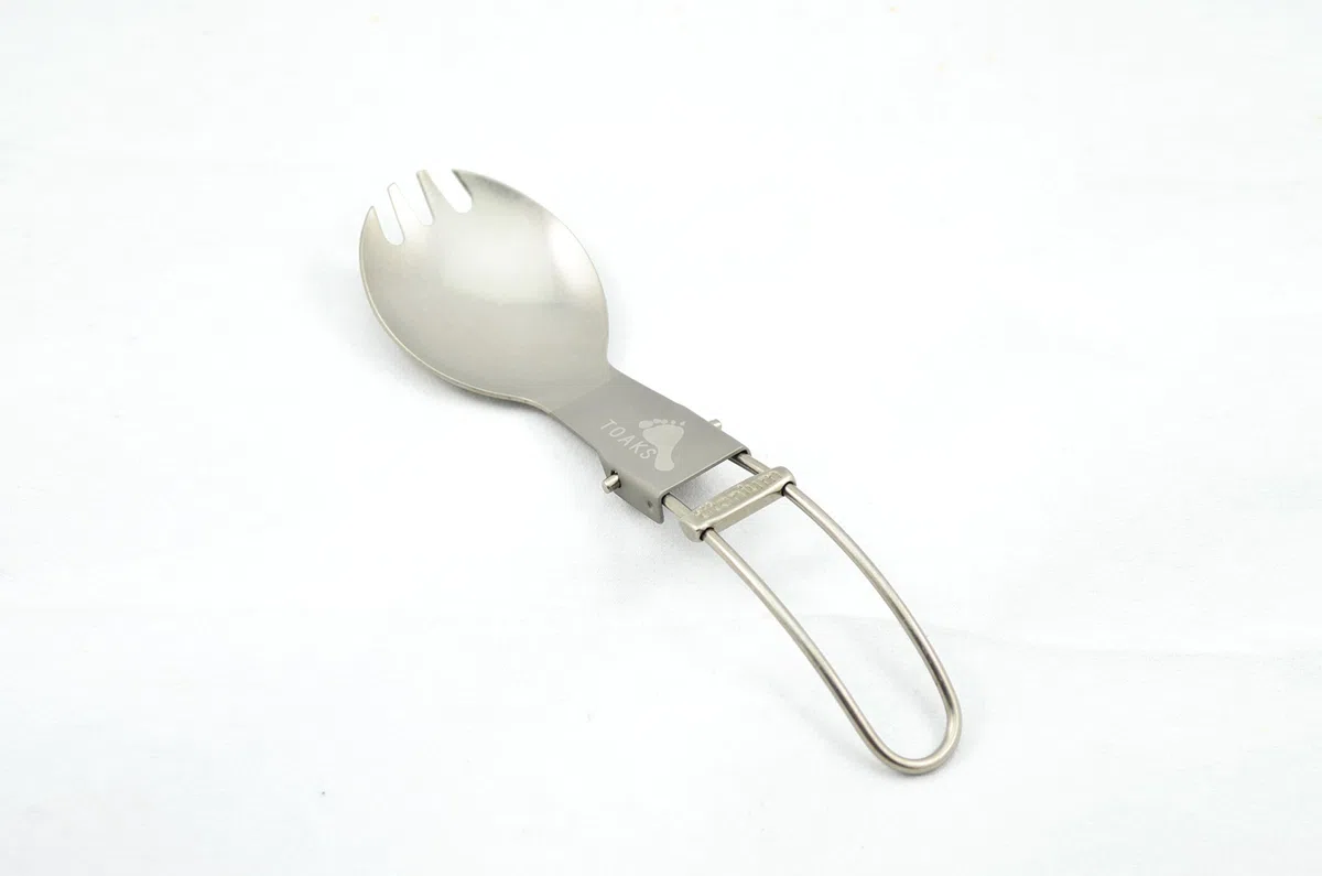 TOAKS Titanium Folding Spork by (SLV-06)