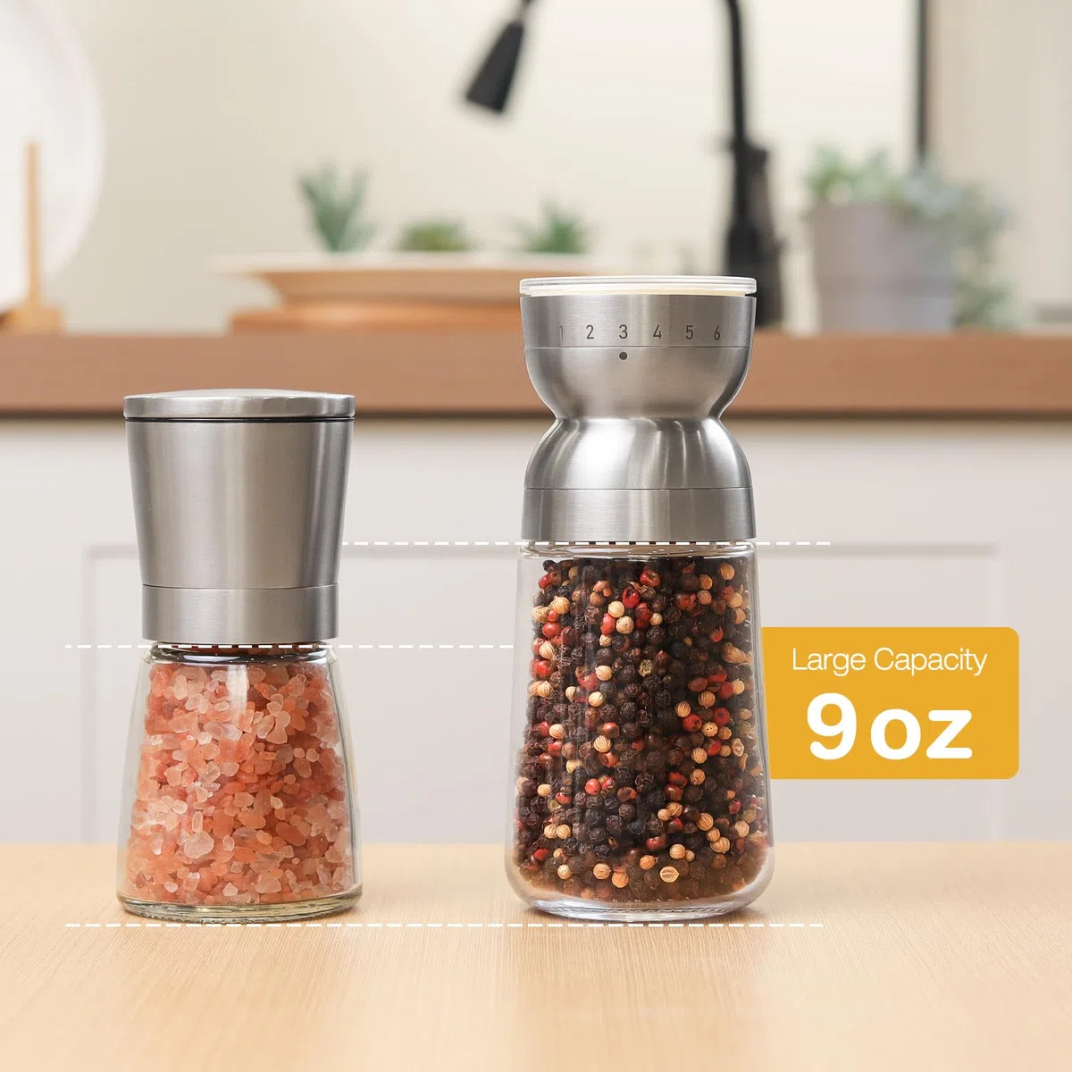 Vucchini Macina Sale e Pepe in Acciaio Inox con Nucleo in Ceramica, Grana 6 Regolabile Esternamente, 260ml, Beige, Macina Spezie