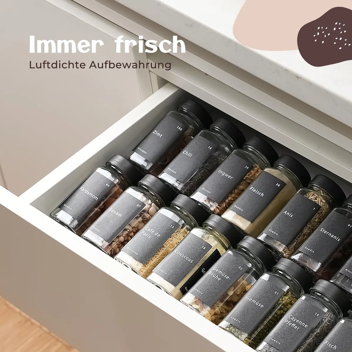 Set di 24 barattoli per spezie – Contenitore per spezie in vetro da 120 ml con coperchi in bambù, inserti per spargere, etichette, imbuto e spazzola, dispenser per spezie con accessori
