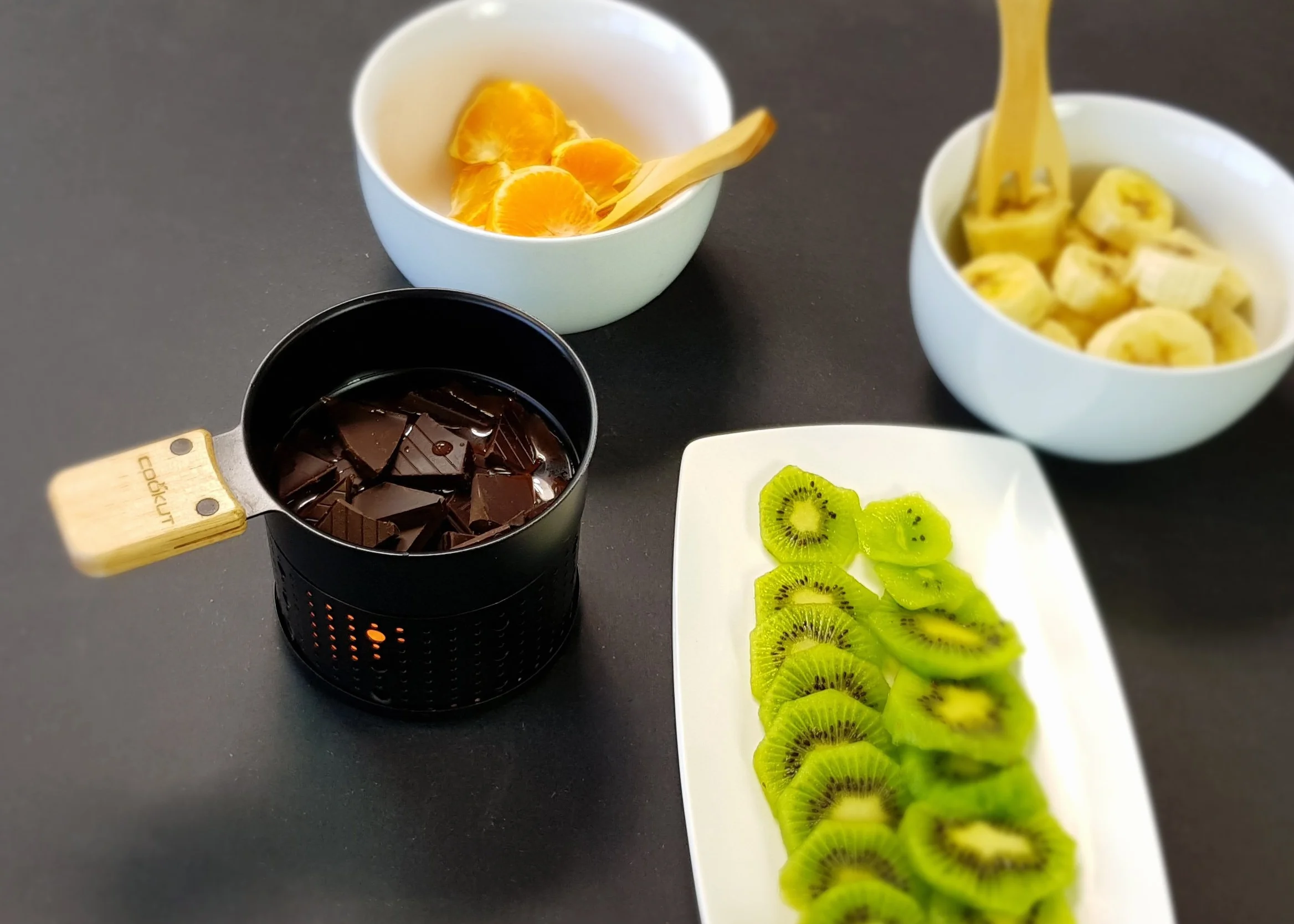 COOKUT- Lumi Choco 2 - Fonduta di Cioccolato a lume di Candela - Preparate Un Dessert Delizioso e sorprendente in Meno di 5 Minuti - 1 apparecchio per 3 Persone