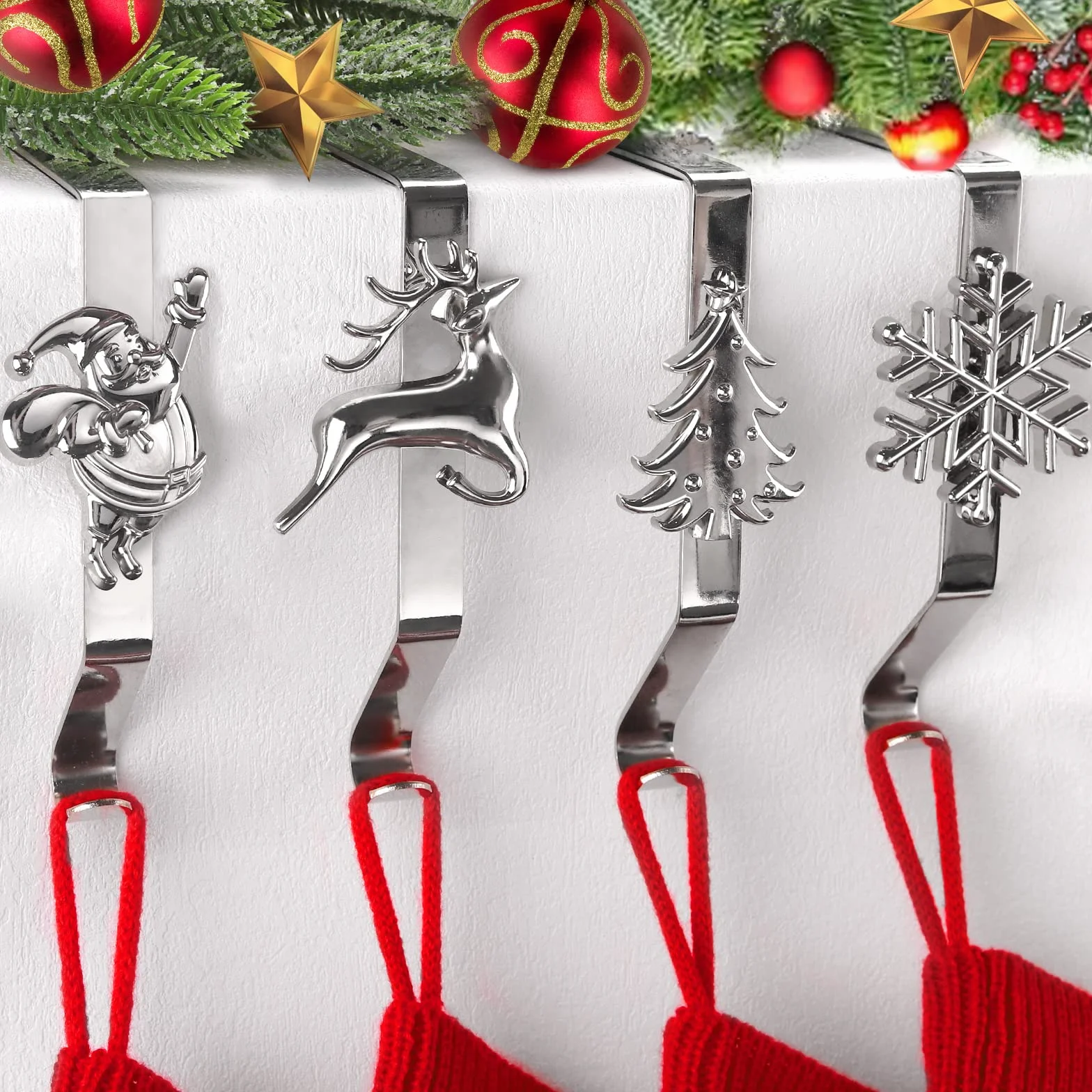 4 Pezzi Portacalze di Natale per Camino, Kalolary 4 Stili Supporti per Calza Natale Mantello Antiscivolo Robusti Ganci per Calza del Mensola per la Decorazione della Casa Vacanze di Natale (Argento)
