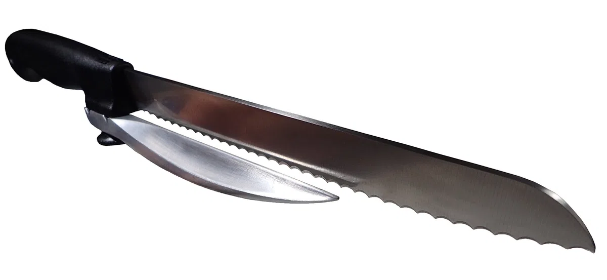 Coltello da cucina con guida di taglio (destro) - 21cm, denti mezza-luna.