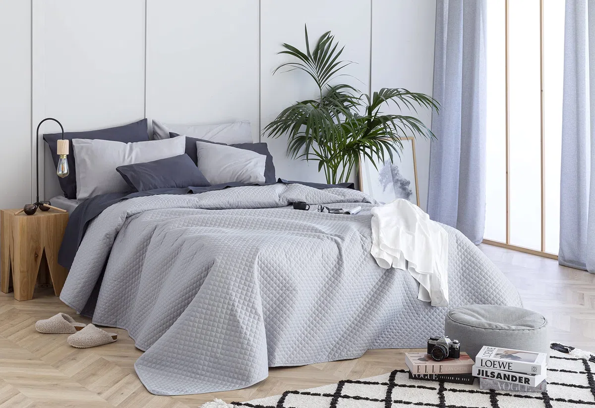Todocama - Copriletto trapuntato sottile con motivo a rombo, per primavera, estate, autunno e inverno, 100% microfibra extra morbido, Copriletto multiuso, Letto 120/135 - 230x260cm, Grigio Chiaro
