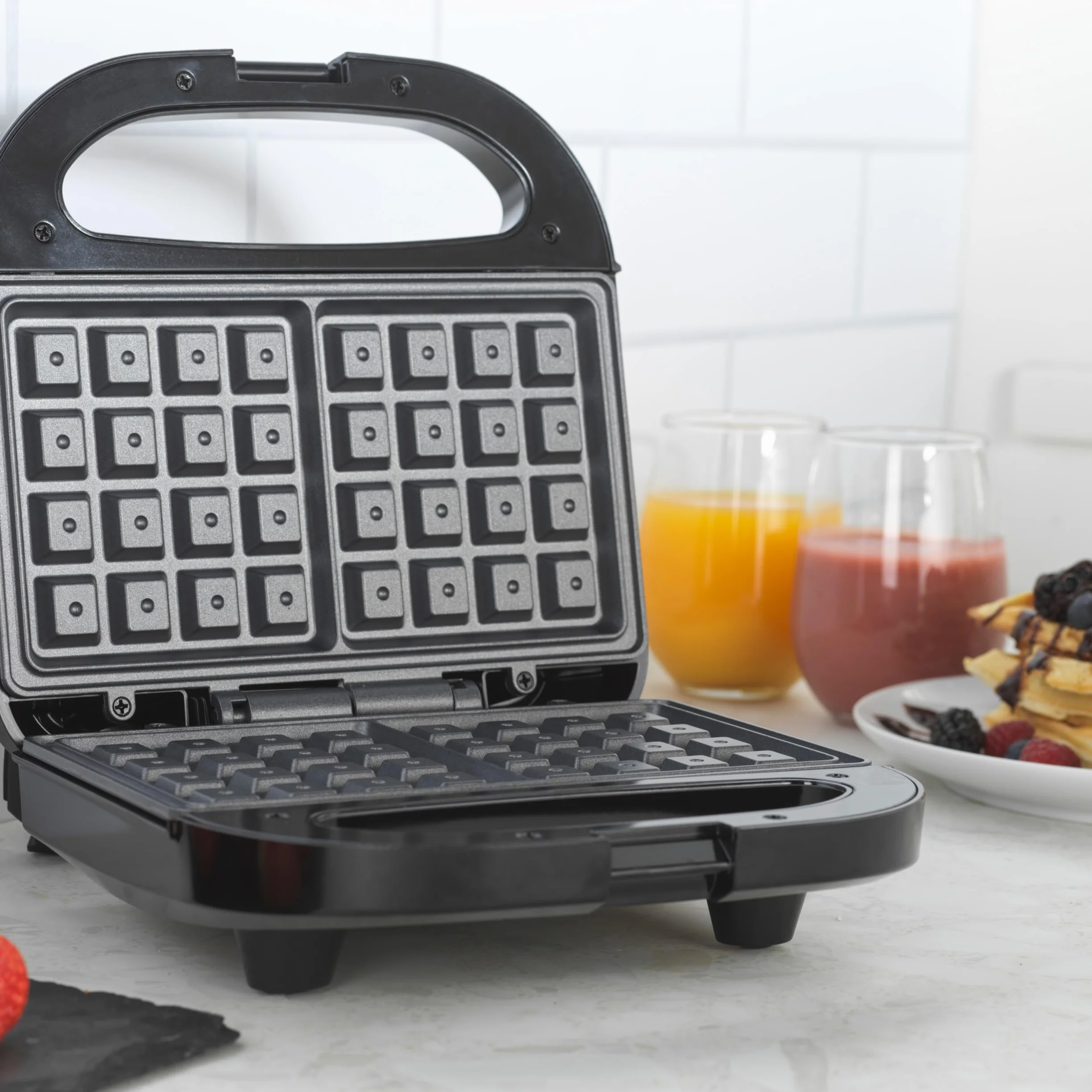 Progress EK5852P Macchina per Waffle doppia – Macchina per dessert elettrica, piastre da cucina antiaderenti, Ferro per waffles belga/americane, controllo automatico della temperatura, 750W