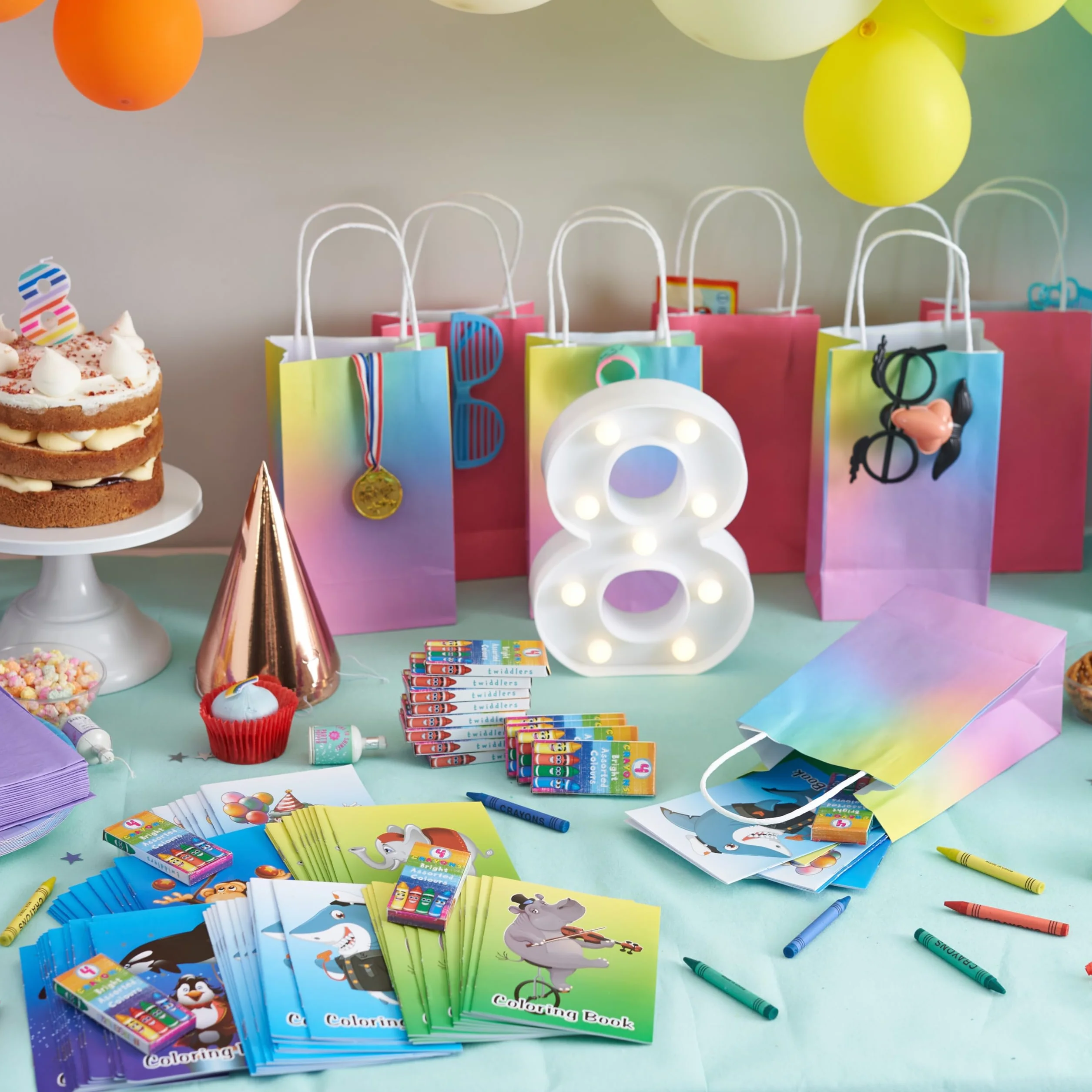 THE TWIDDLERS 72 Mini Libri da Colorare (A6) con 18 Scatole di Pastelli a Cera (4 per scatola) - Set Creativo per Feste di Bambini, Regalini di Fine Compleanno e Premi Scolastici
