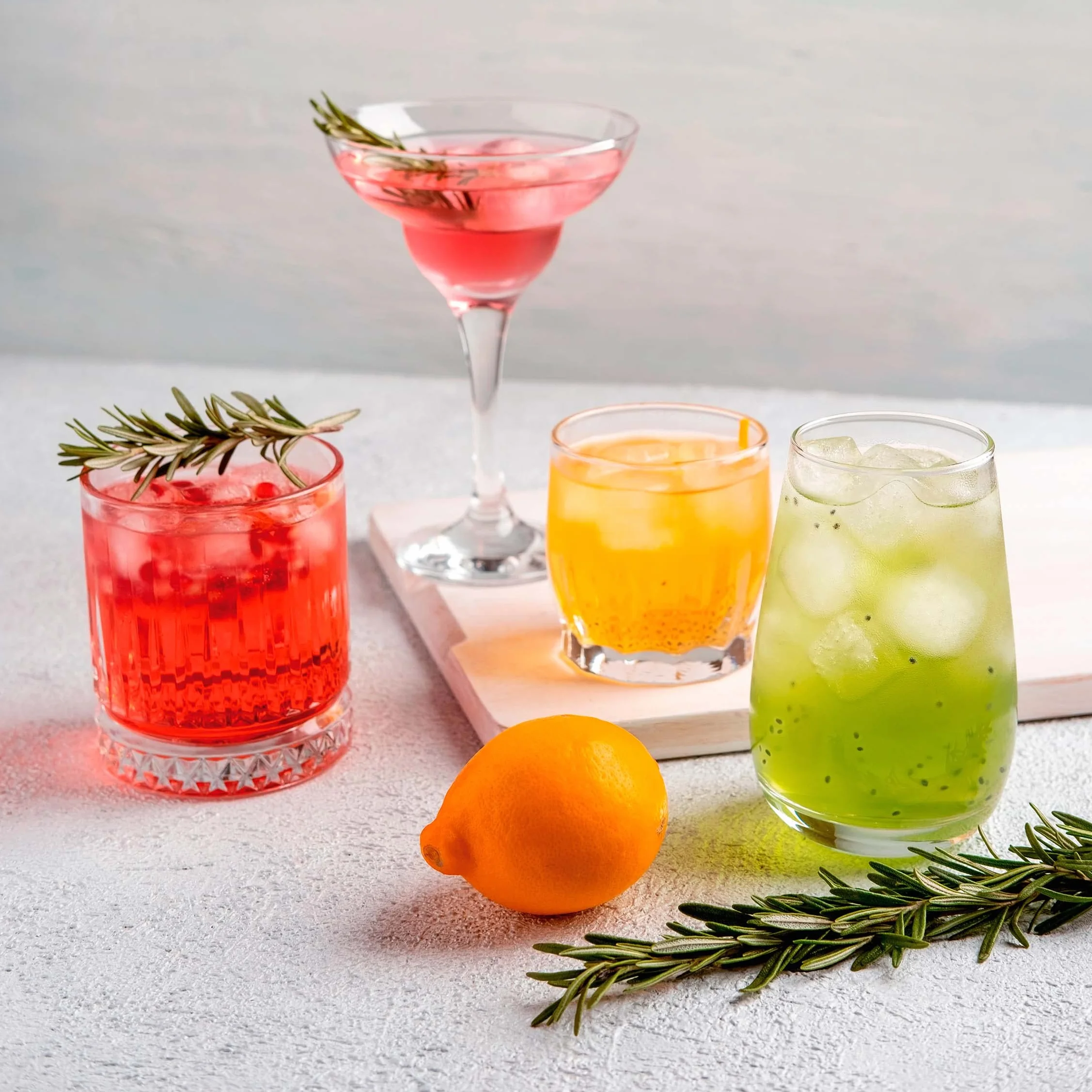 LACOR - 62285 - Boston Stainless Steel Cocktail Shaker for Professional Cocktails, 2 Glasses, Borosilicate Glass, Capacity 800 ml + 500 ml, Airtight Closure, Ø 8 x 16 cm, Grey