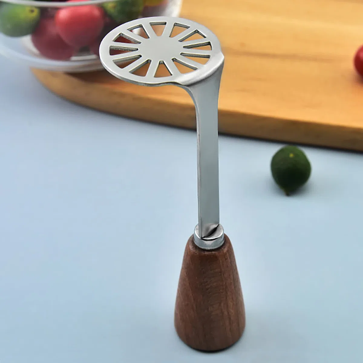 2 schiacciapatate in acciaio inox con manico in legno (1 grande + 1 piccolo), schiacciapatate da cucina, schiacciapatate per spremere carote, banane, fagioli, zucca, frutta