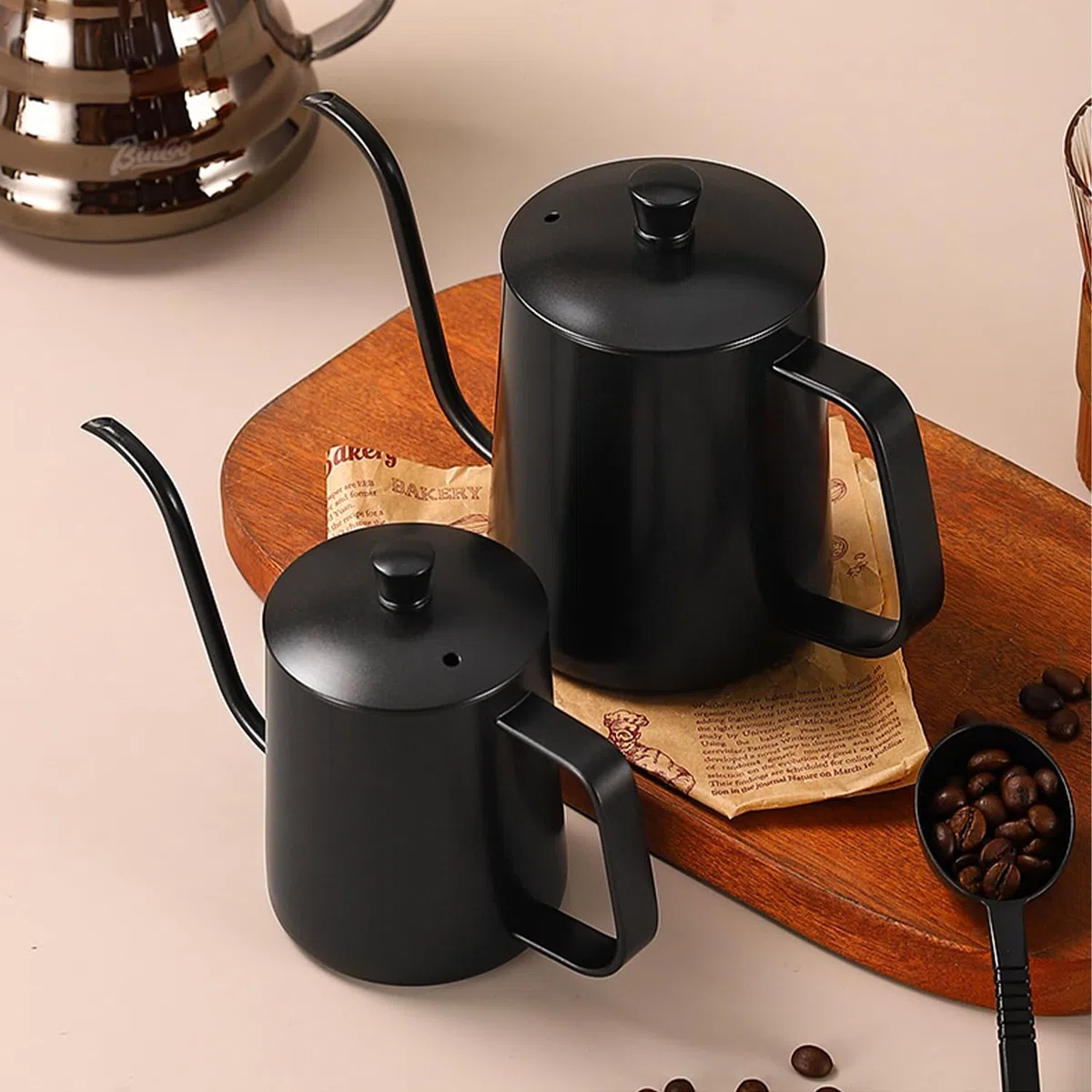 Bollitore da caffè a collo d'oca da 600 ml, in acciaio inox, con beccuccio lungo e stretto, bollitore antigoccia (nero)