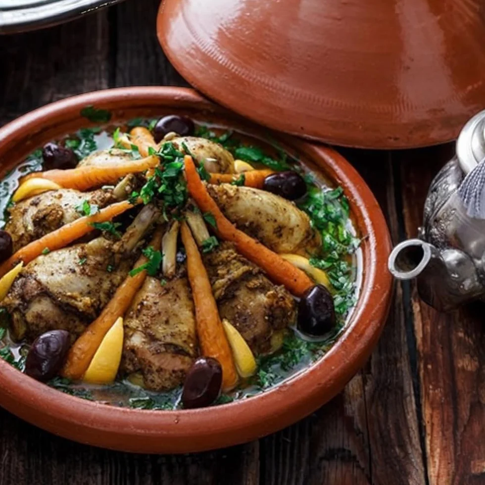 Tajine marocchina (pentola marocchina) in terracotta naturale non smaltata quindi non tossica cm 21 x 15 h circa