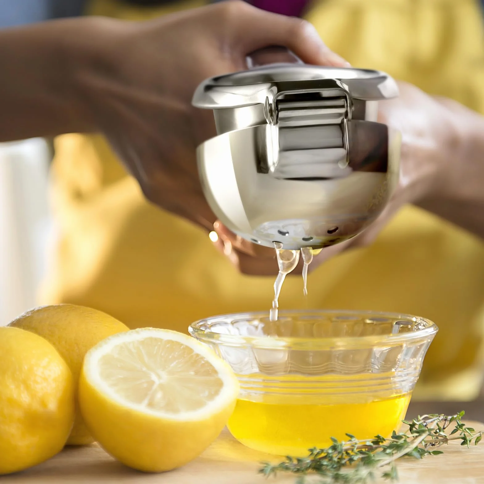 Spremi Limone, Sopito Spremiagrumi Manuale Acciaio Inox Robusto e Anti-Caustico Spremiagrumi Manuale per Cucina, Bar e Ristorante, 7cm di Diametro