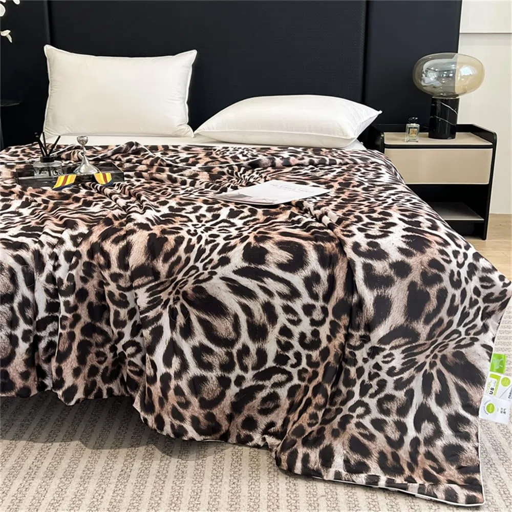 Chickwin Trapuntino Estivo Copriletto Matrimoniale Singolo, Freschezza Reversibile Leggero Coperta Primaverile Autunnale Trapunta Lavabile Cotone Trapuntato Coperta Letto (Leopardo,180x200cm)