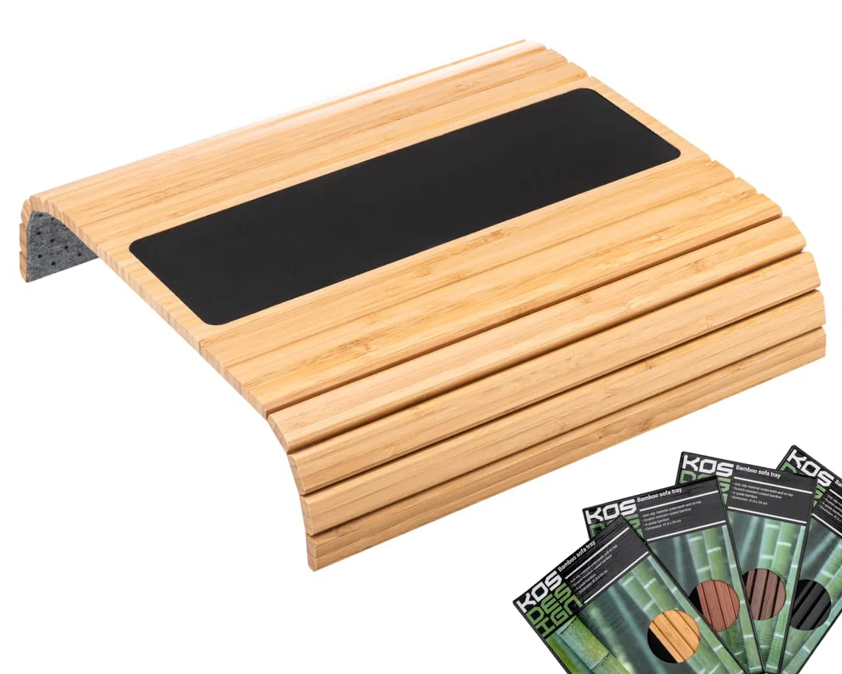 Vassoio per Bracciolo Divano in Bambù Naturale - Tavolino Flessibile Antiscivolo per Divano e Poltrona - Supporto per Telecomando, Snack e Bevande (40 x 34 x 1 cm) (Naturale)